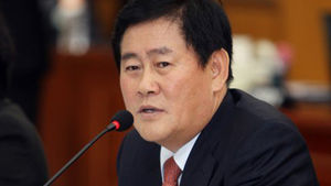 최경환 "인수위 구성, 잘 모른다"