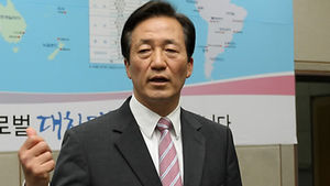 정몽준 "박근혜 의원 대세론은 순환논리"