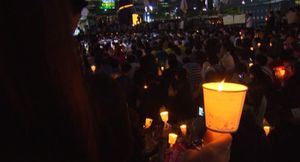 촛불집회 사회자, 경찰 연행됐다 풀려나