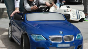 [취재파일] 어린이날 선물로 BMW?&hellip;백화점 갔다가 '아찔'