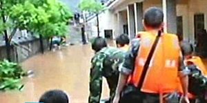 中 깐수지역 '살인 우박'&middot;폭우&hellip;19명 사망