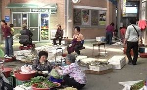 [전주] "만 원 걷자고 출근" 웃지 못할 시장사용료