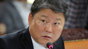 조원진 "현오석&middot;조원동 자진 사퇴하라"
