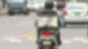 8차선 도로서 스톱&hellip;'짝퉁' 오토바이 질주