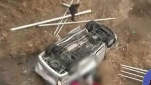 제주서 렌터카 공사장 추락&hellip;4명 사상