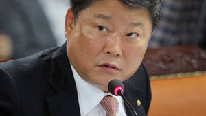 조원진 "대선후보, 예비등록시 신상정보 공개해야"