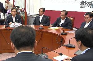 새누리 '8&middot;20 전대' 확정&hellip;비박주자들 반발