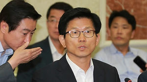 새누리 김문수 "정몽준&middot;이재오와 접촉"