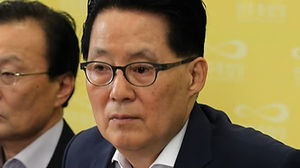 박지원 원내대표 검찰 소환 불응