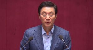 검찰 "정두언 영장 재청구 결정된 바 없다"