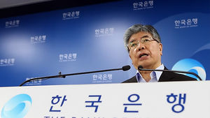 김중수 "한&middot;중 통화스와프 사실상 상설화"