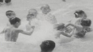 내일 초복&hellip;'삼복 여름나기' 70년대 풍경은?