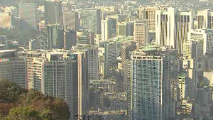 2분기 경제성장률 '반토막'&hellip;GDP 0.4% ↑