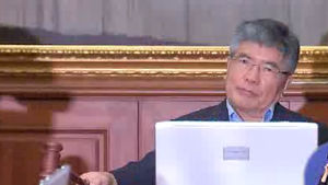 기준금리 3%로 동결&hellip;"효과 지켜보자"