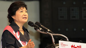 박근혜 "북 도발 확실히 응징&hellip;대화는 열어야"