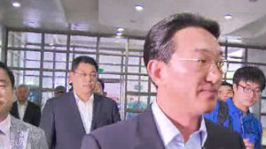 '공천 헌금 의혹' 현기환 검찰 출석&hellip;3억 집중 조사