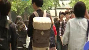 중국인 3명 중 2명 "일본 상품 사지 않겠다"