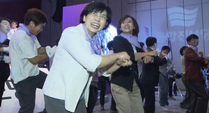 [영상] 통합진보당 단체 '말춤'&middot;&middot;&middot;진중권 "가장 엽기적 버전" 독설