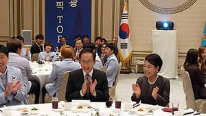 이 대통령 "장애인 배려하고, 편견 갖지 말아야"