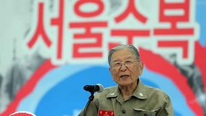 해병대, 62년 전 중앙청 태극기 게양 재연