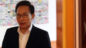 이 대통령 "기업은 바른 길 가고 국민은 기업 아껴야"