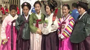"사이좋게 지내길&hellip;" 독도 갈등 속 첫 한일 축제