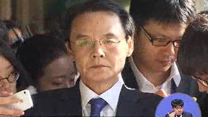 검찰, 홍사덕 소환&hellip;'불법자금 수수' 집중 추궁