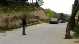 군대 가기 싫어 급기야&hellip;'자작극' 영상 충격