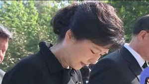 대선 3강 후보, 참배 행보&hellip;과거사 신경전