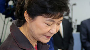 `박근혜 출산그림' 전시 논란&hellip;새누리 "정치선동"