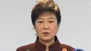 朴, 교육 정책 발표&hellip;새누리, 야권 단일화 비판