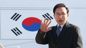 이 대통령, 사우디 석유광물 장관에 훈장 수여