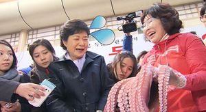 [영상] 박근혜 후보가 시장에 가는 이유는?