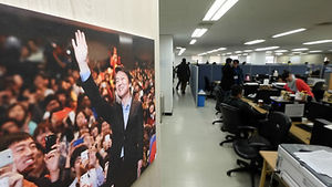 퇴장한 안철수&hellip;캠프 인사들 향후 거취는?