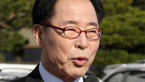 출구조사 결과에 홍준표&middot;권영길 명암 엇갈려