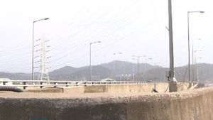 멀쩡한 가로등 뽑아 다른곳 재설치 의혹&hellip;경찰 내사