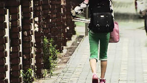성폭력 가해자 절반, 피해 아동과 '아는 사이'