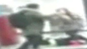 '7호선 폭행남' 동영상 주인공 경찰에 입건