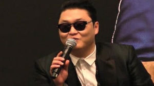 싸이 "다음 달 브라질 카니발 참가할 수도"