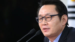 민주, 윤창중 해임에 "한복 패션 외교에 흙탕물&hellip;예고된 참사"
