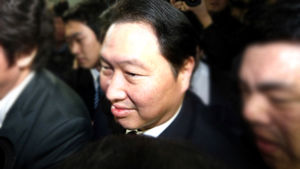 최태원 SK회장 진술번복&hellip;"펀드 출자엔 관여했다"