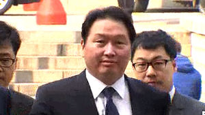 '재벌 안 봐준다' SK 최태원 회장 법정구속