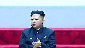 北 김정은 핵실험 유공자와 기념사진