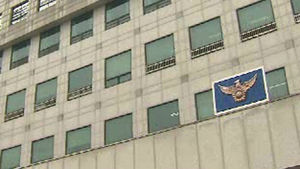 생활고에 지친 엄마, 갓 태어난 세 아기 유기