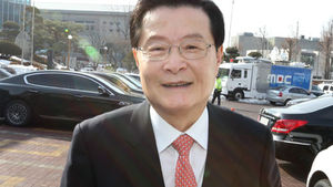 허태열 "비서는 귀는 있는데 입은 없다"