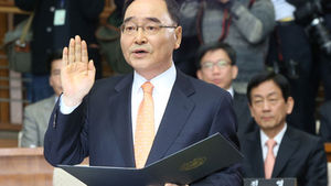 정홍원 청문회, 책임 총리역량&middot;도덕성 집중 검증