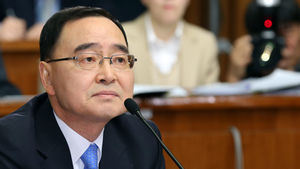 정홍원 청문회, 자료제출 놓고 저녁 한때 파행