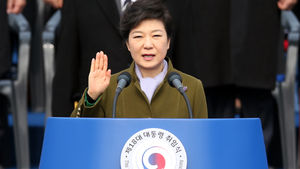 박 대통령, 7천여 공직임명장 서명