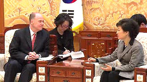 박 대통령, 숨가쁜 외교 행보&hellip;美 특사단 접견