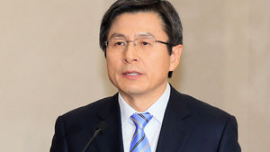 황교안 법무장관 "'국정원 의혹' 철저히 수사"